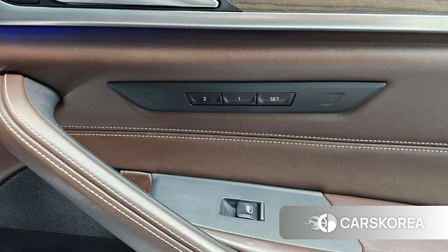 BMW 5 Series (G30) id 4536687 из Кореи 20