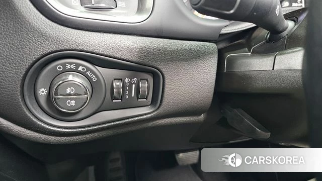 Jeep Renegade id 4717444 из Кореи 20
