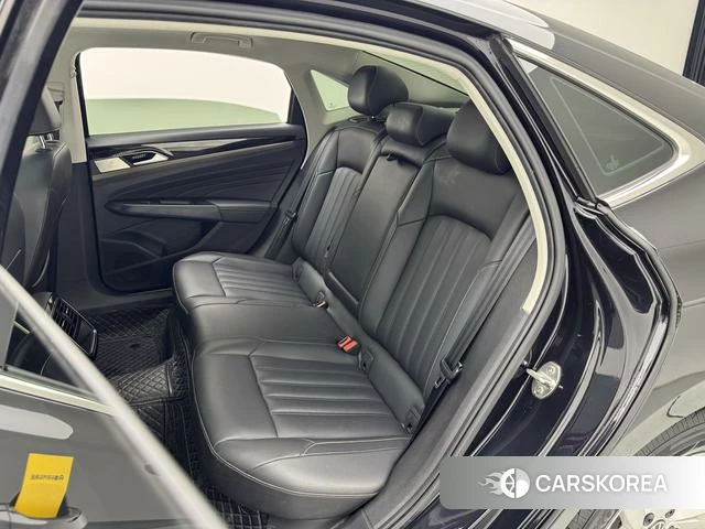 Volkswagen Passat id 4258561 из Китая 20