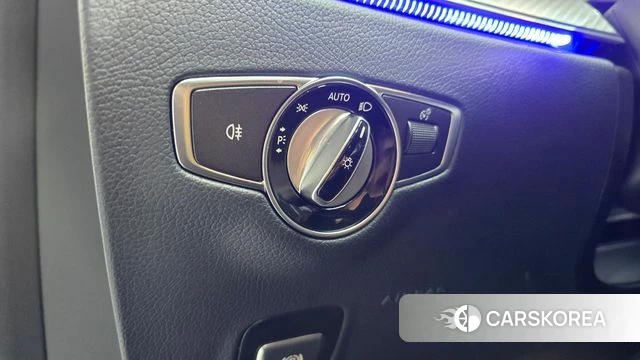 Mercedes-Benz E-Class W213 id 4396686 из Кореи 20