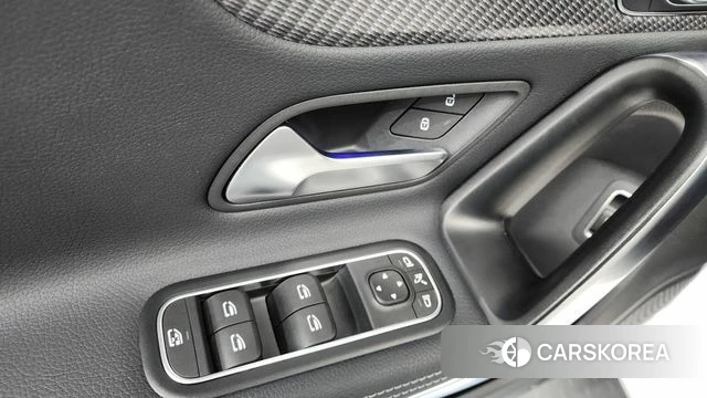 Mercedes-Benz A-Class W177 id 4280100 из Кореи 20
