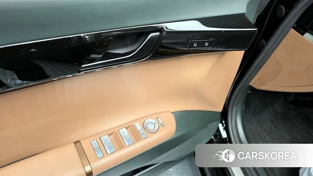 Hyundai Grandeur Hybrid (GN7) id 4243260 из Кореи 20
