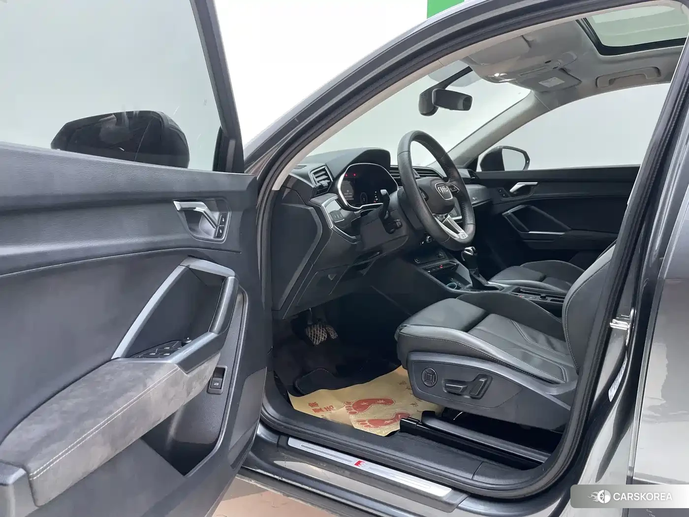 Audi Q3 Sportback id 4655141 из Китая 20