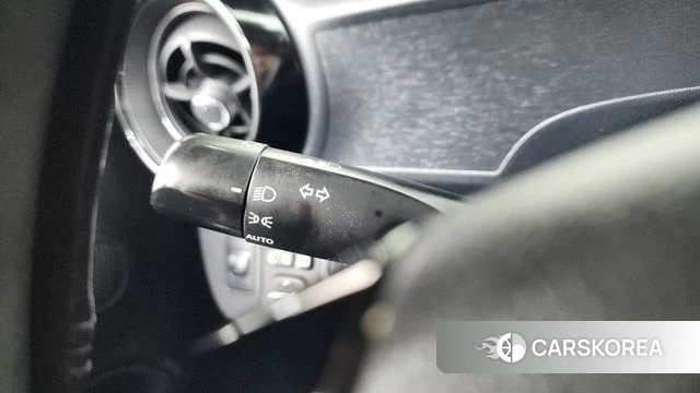 Toyota Prius C id 4557969 из Кореи 20