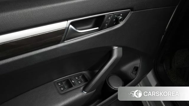Volkswagen The New Passat id 4642888 из Кореи 20