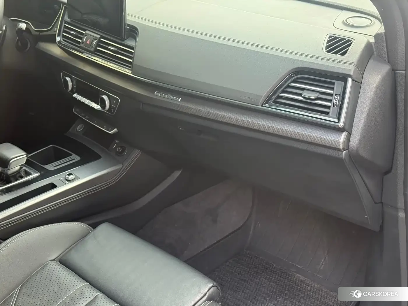 Audi Q5L id 4577902 из Китая 20
