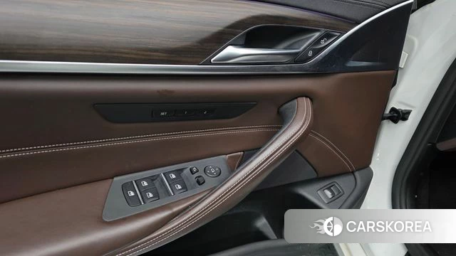 BMW 5 Series (G30) id 4693697 из Кореи 20