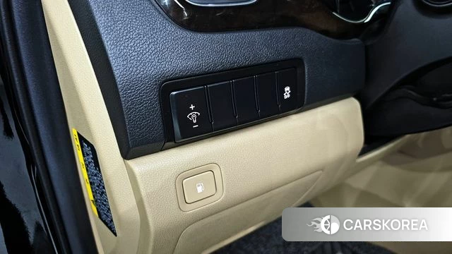 Kia The New Carnival id 4384523 из Кореи 20