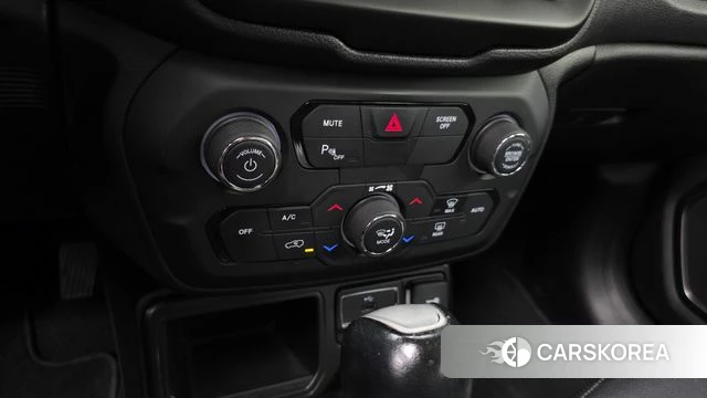 Jeep Renegade id 4894988 из Кореи 20