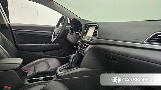 Hyundai Avante AD id 4596151 из Кореи 20