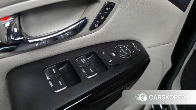 Kia The New Carnival id 4390454 из Кореи 20