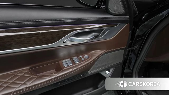 BMW 7 Series (G11) id 4593985 из Кореи 20