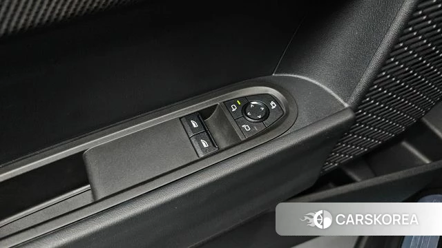 Mini Cooper C 4th generation id 4222582 из Кореи 20