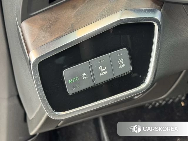Audi A6L id 4275828 из Китая 20