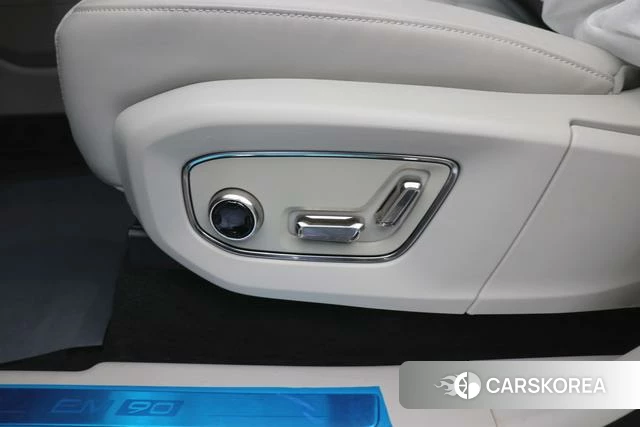 Volvo EM90 id 3920179 из Китая 20