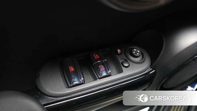 Mini Cooper S Convertible id 4767839 из Кореи 20