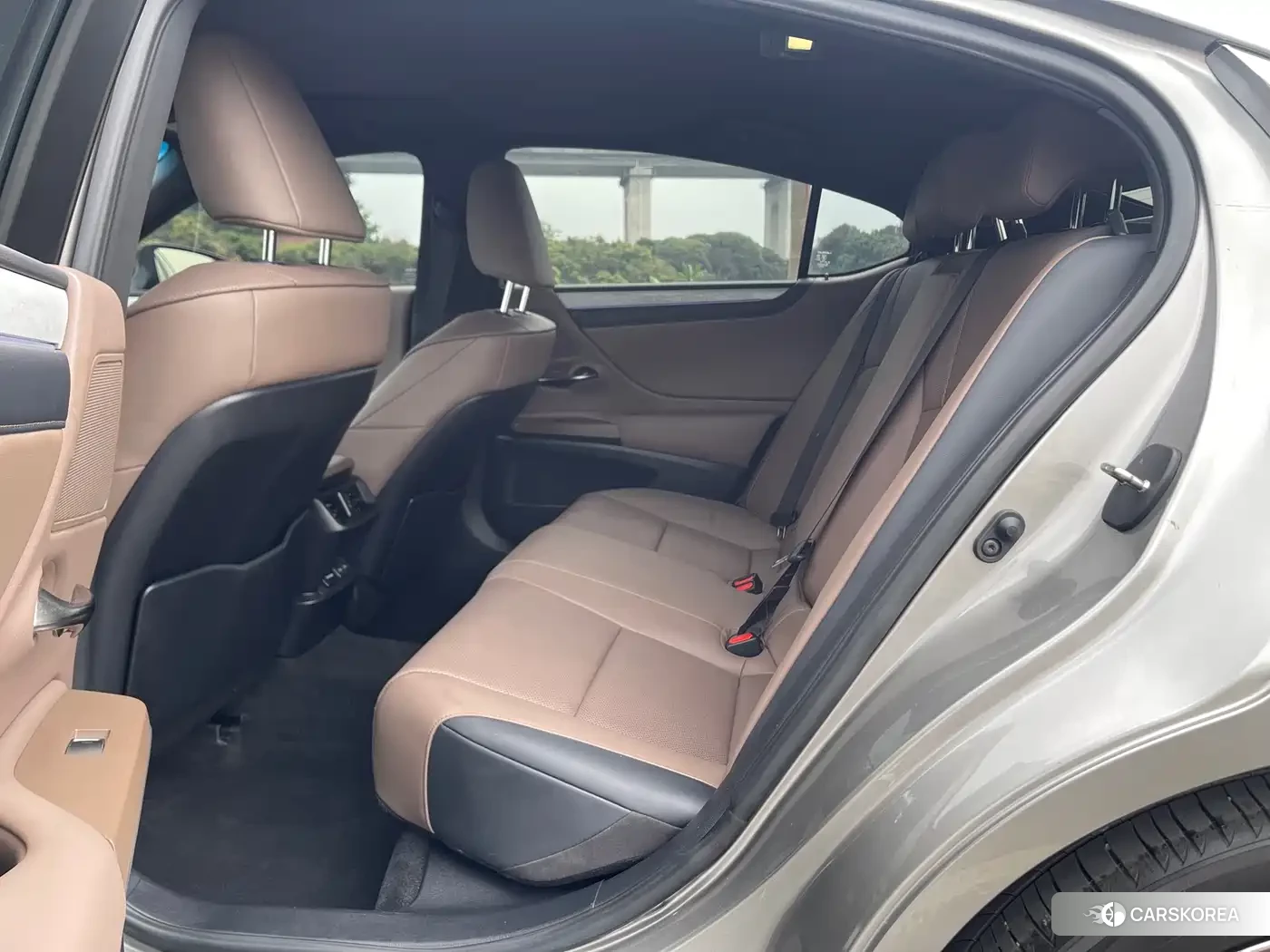 Lexus ES id 4565234 из Китая 20