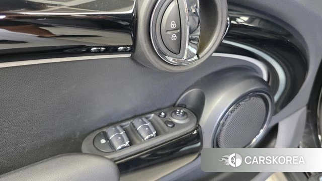 Mini Cooper id 4922443 из Кореи 20