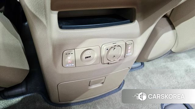 Kia The New Carnival id 4620010 из Кореи 20