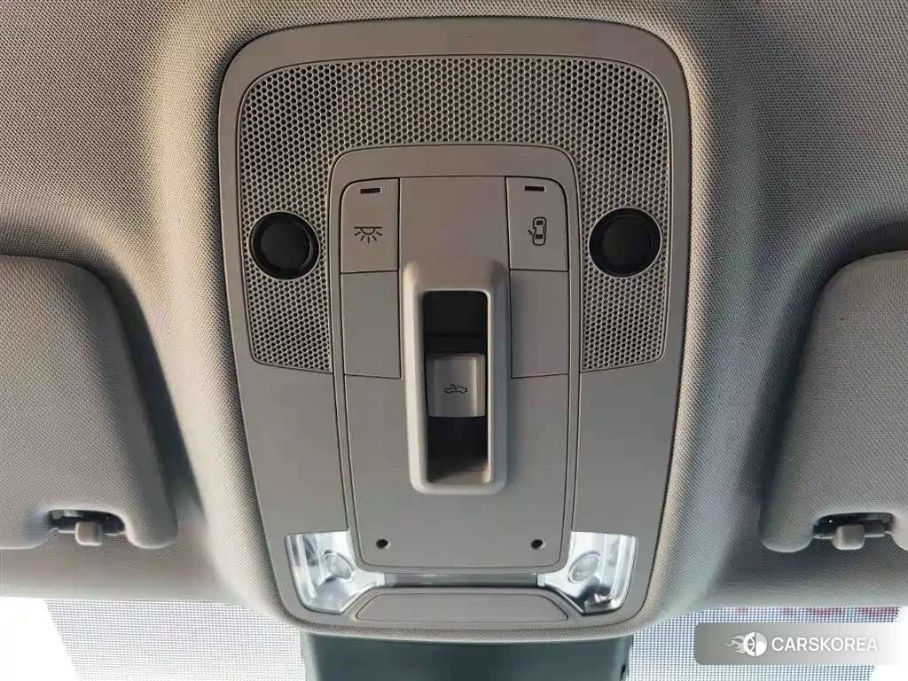 Audi Q2L id 4589109 из Китая 20