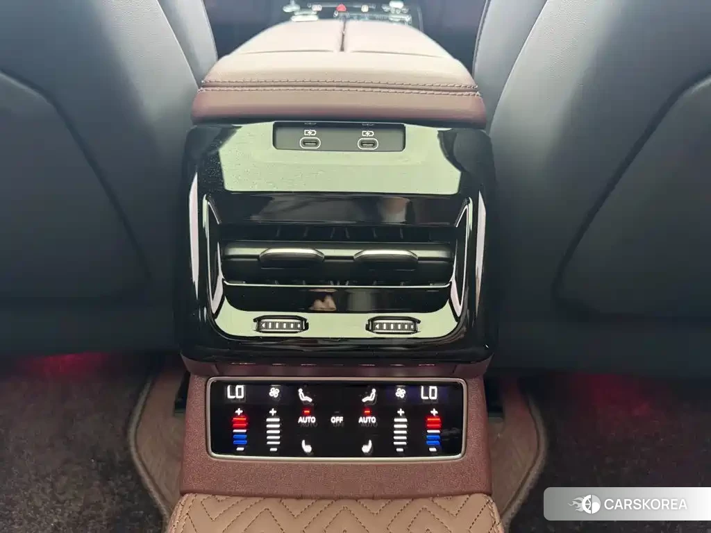 Audi A6L id 4649344 из Китая 20