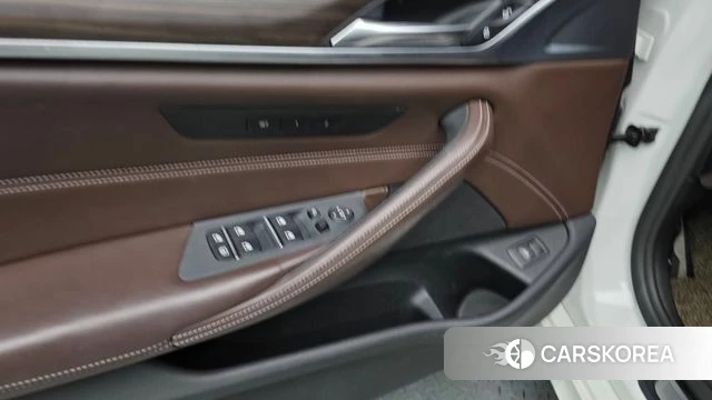 BMW 5 Series (G30) id 4733029 из Кореи 20