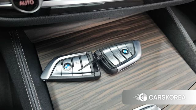 BMW 5 Series (G30) id 4739859 из Кореи 20