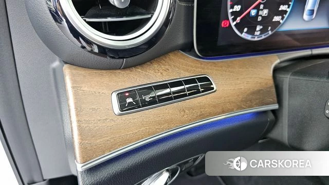 Mercedes-Benz E-Class W213 id 4543797 из Кореи 20