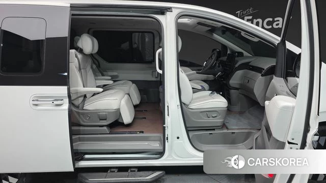 Hyundai Staria id 4612393 из Кореи 20