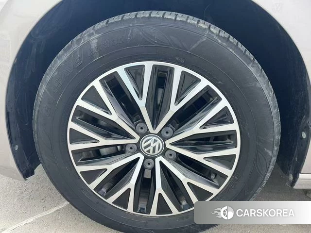 Volkswagen Sagitar id 4392021 из Китая 20