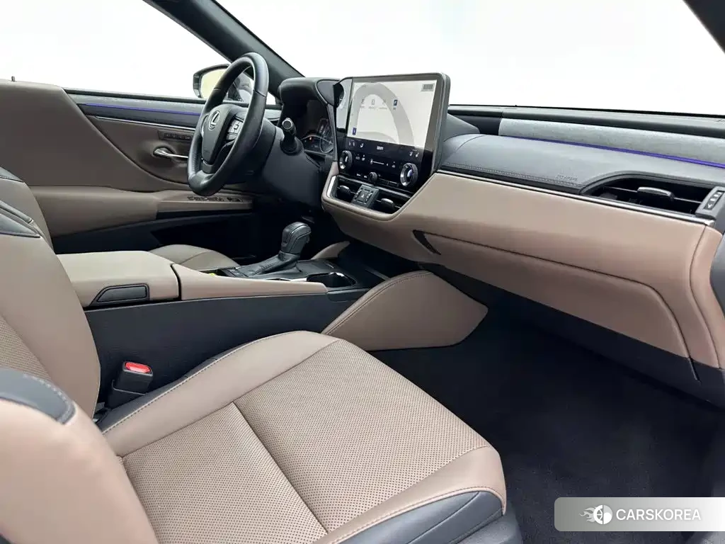 Lexus ES id 4644395 из Китая 20