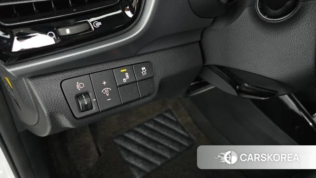 Kia Stonic id 4906716 из Кореи 20