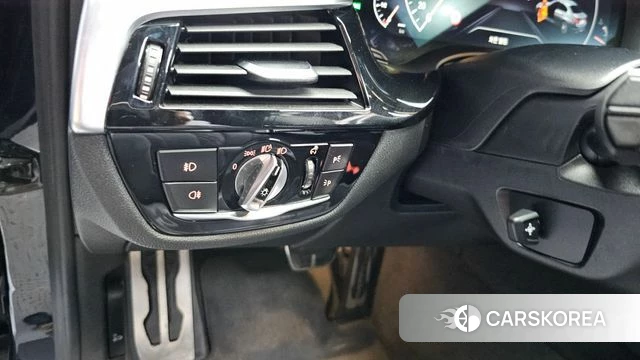 BMW 5 Series (G30) id 4520195 из Кореи 20
