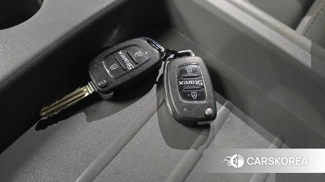 Hyundai The New Grand Starex id 4923268 из Кореи 20