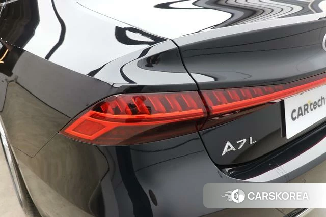 Audi A7L id 4334954 из Китая 20