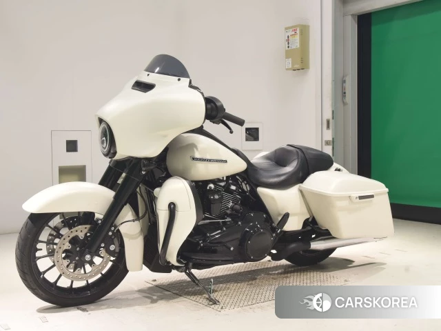 Проданный Harley-Davidson Street Glide FLHXS1750 id 4206042 из Японии, фото 20