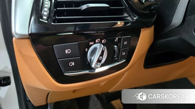 BMW 5 Series (G30) id 4465700 из Кореи 20