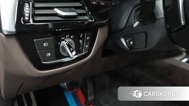 BMW 5 Series (G30) id 4424175 из Кореи 20