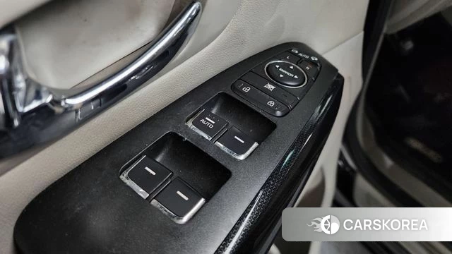 Kia All New Carnival id 4850193 из Кореи 20