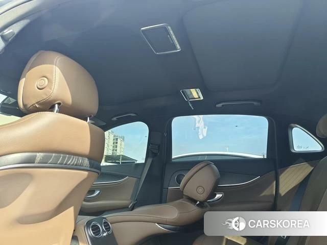 Mercedes-Benz E-class id 4256457 из Китая 20