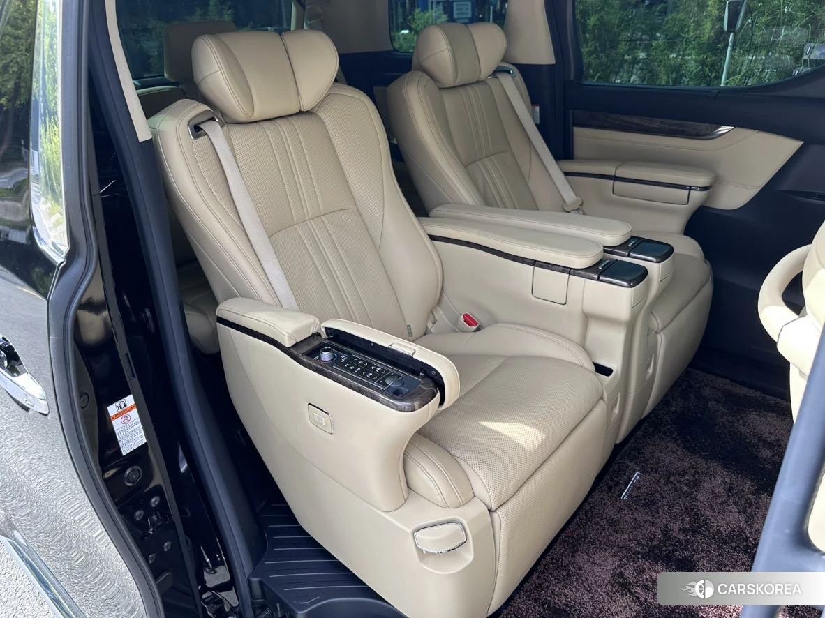 Toyota Elfa id 4493273 из Китая 20