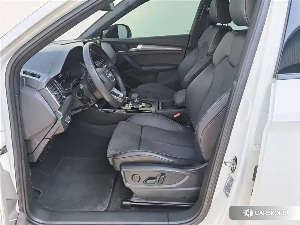 Audi Q5L id 4629461 из Китая 20