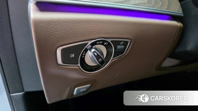 Mercedes-Benz E-Class W213 id 4725914 из Кореи 20