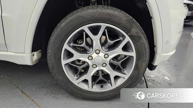 Jeep Grand Cherokee id 4245150 из Кореи 20