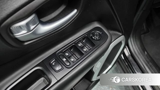 Jeep Renegade id 4339568 из Кореи 20