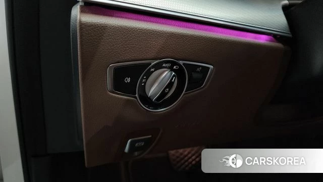 Mercedes-Benz E-Class W213 id 4285915 из Кореи 20