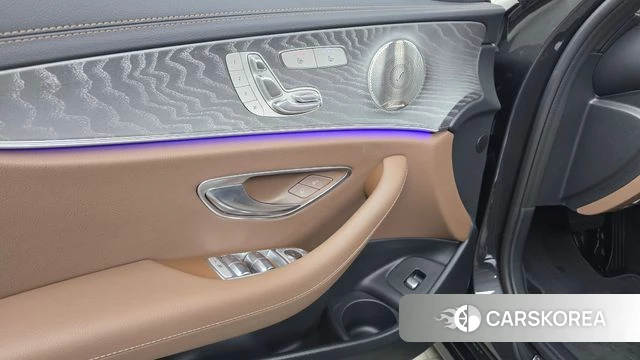 Mercedes-Benz E-Class W213 id 4793151 из Кореи 20