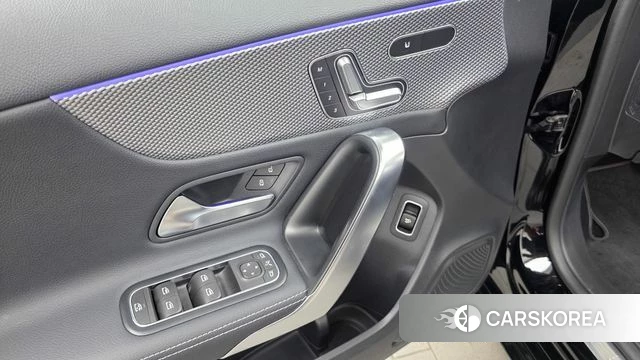 Mercedes-Benz A-Class W177 id 4698048 из Кореи 20