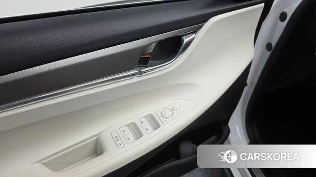 Hyundai The New Grandeur IG Hybrid id 4433699 из Кореи 20