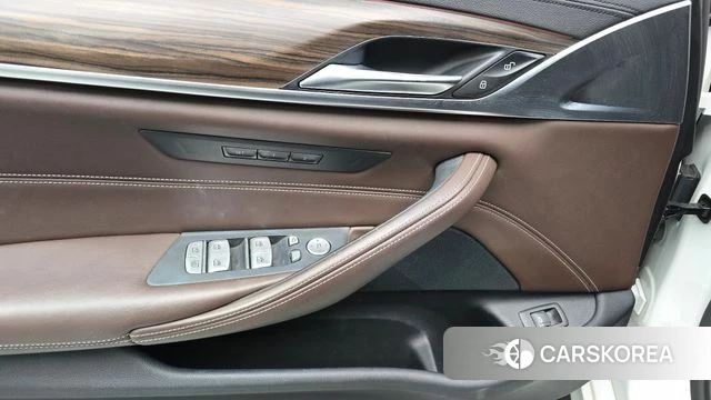 BMW 5 Series (G30) id 4284769 из Кореи 20